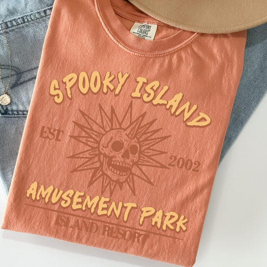 Spooky Island Amusement Park Shirt – Vintage Halloween Tee, Comfort Colors Skull Shirt, Retro Graphic Tee, Island Resort 2002